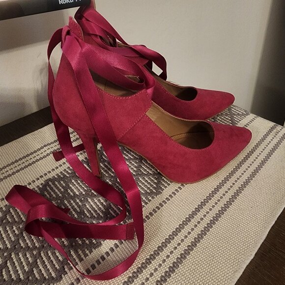 Lace up Heels - Picture 1 of 4